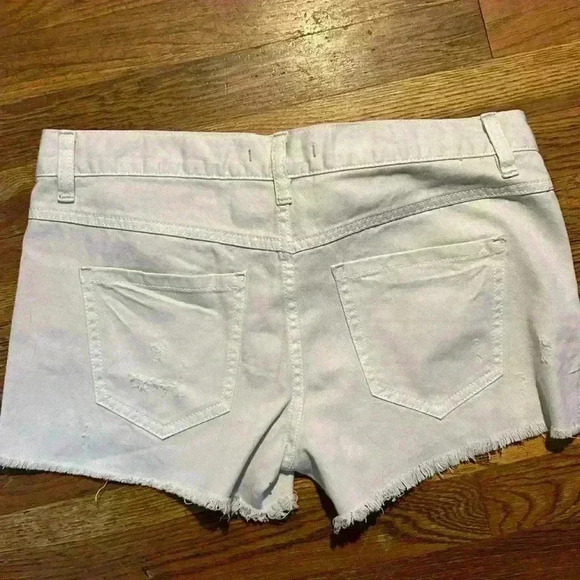Free People White‎ Frayed Denim Shorts, Size 26 - Picture 8 of 8